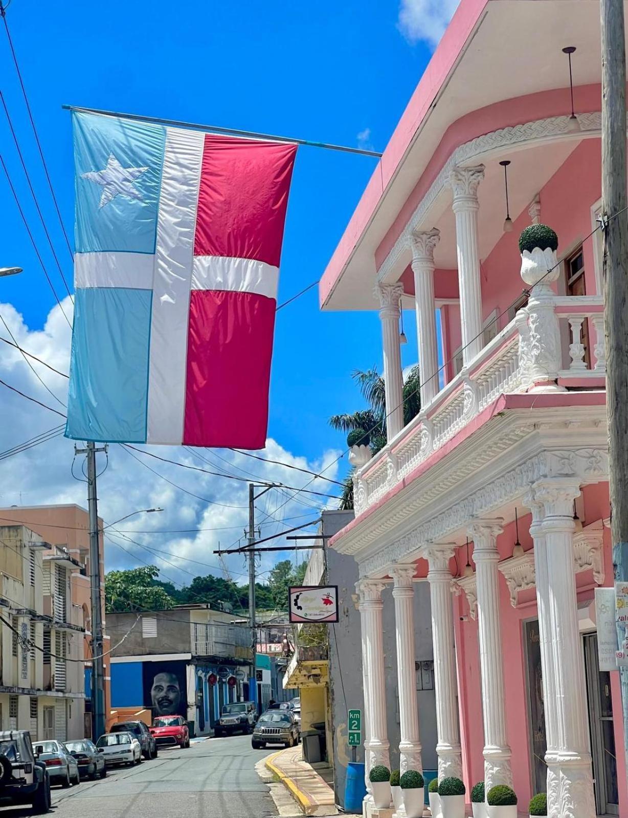 Hotel Libertad Lares Luaran gambar
